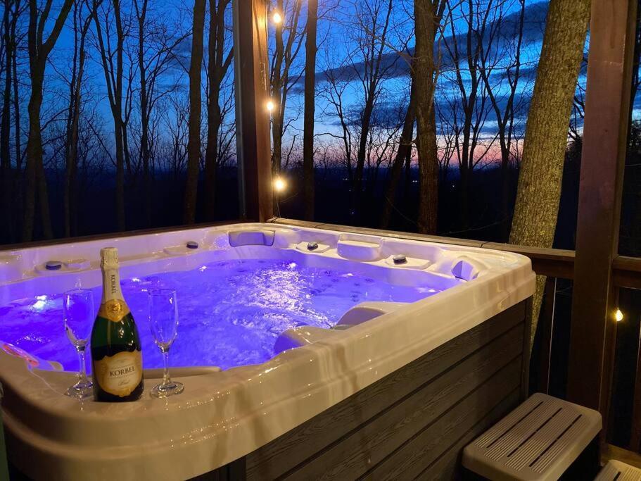 Mtn Cabin Sleeps 10 - 5 Mins To Fishing & Camping Ellijay Bagian luar foto