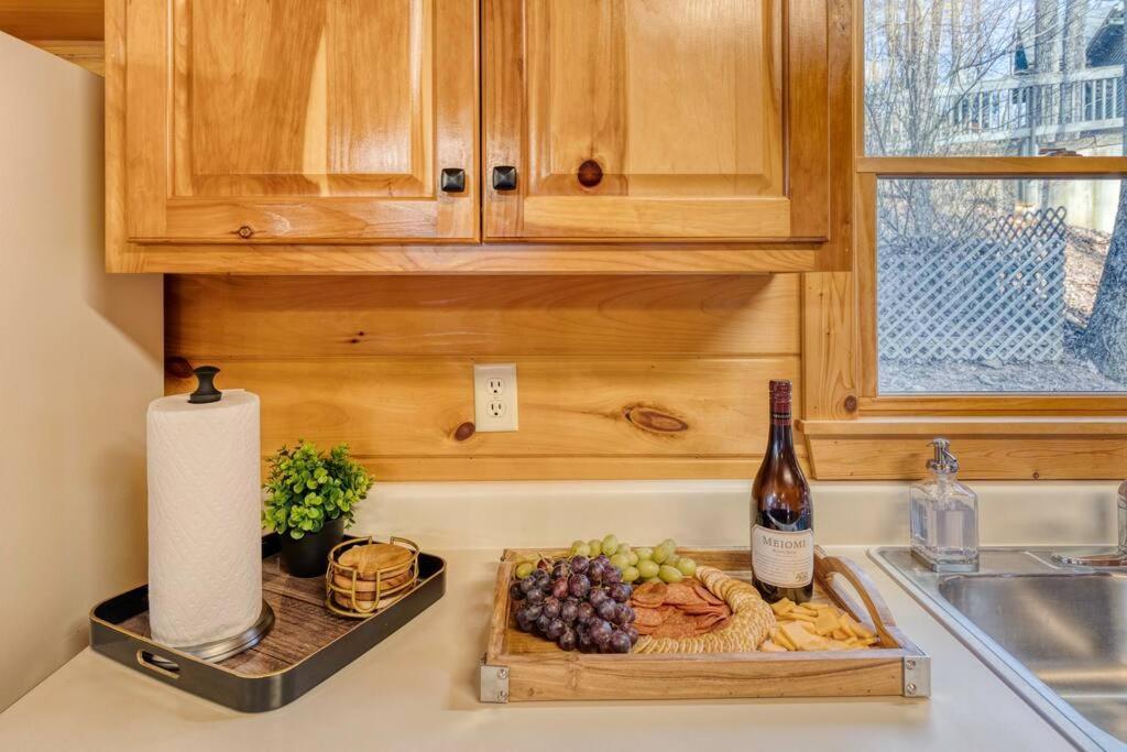 Mtn Cabin Sleeps 10 - 5 Mins To Fishing & Camping Ellijay Bagian luar foto