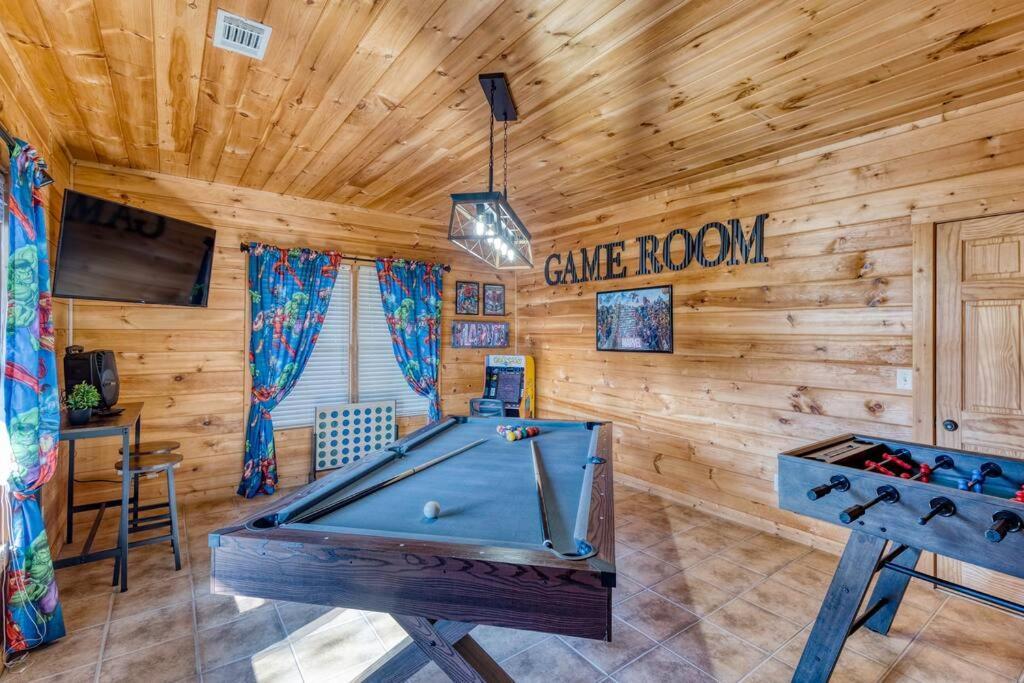 Mtn Cabin Sleeps 10 - 5 Mins To Fishing & Camping Ellijay Bagian luar foto