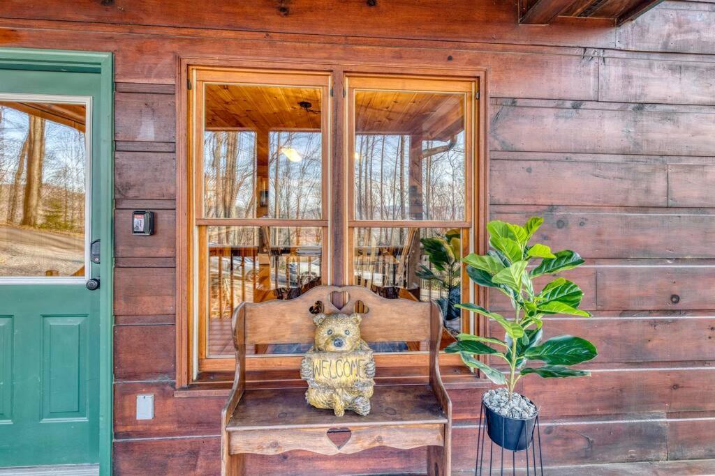 Mtn Cabin Sleeps 10 - 5 Mins To Fishing & Camping Ellijay Bagian luar foto