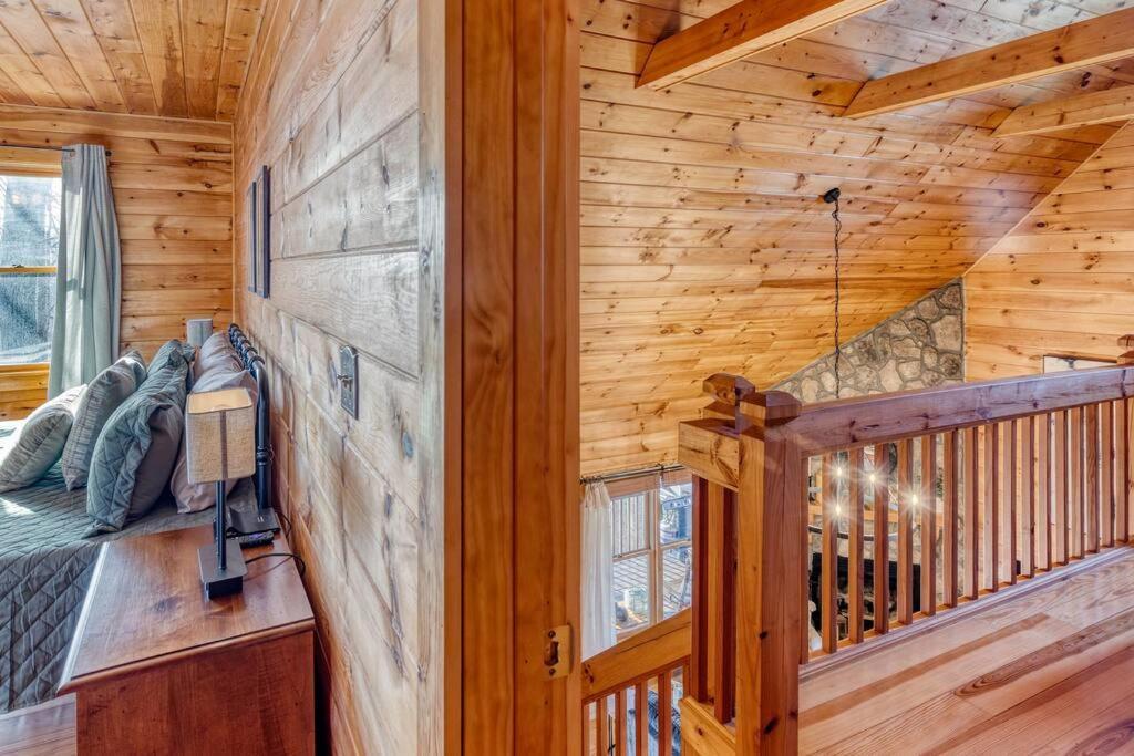 Mtn Cabin Sleeps 10 - 5 Mins To Fishing & Camping Ellijay Bagian luar foto