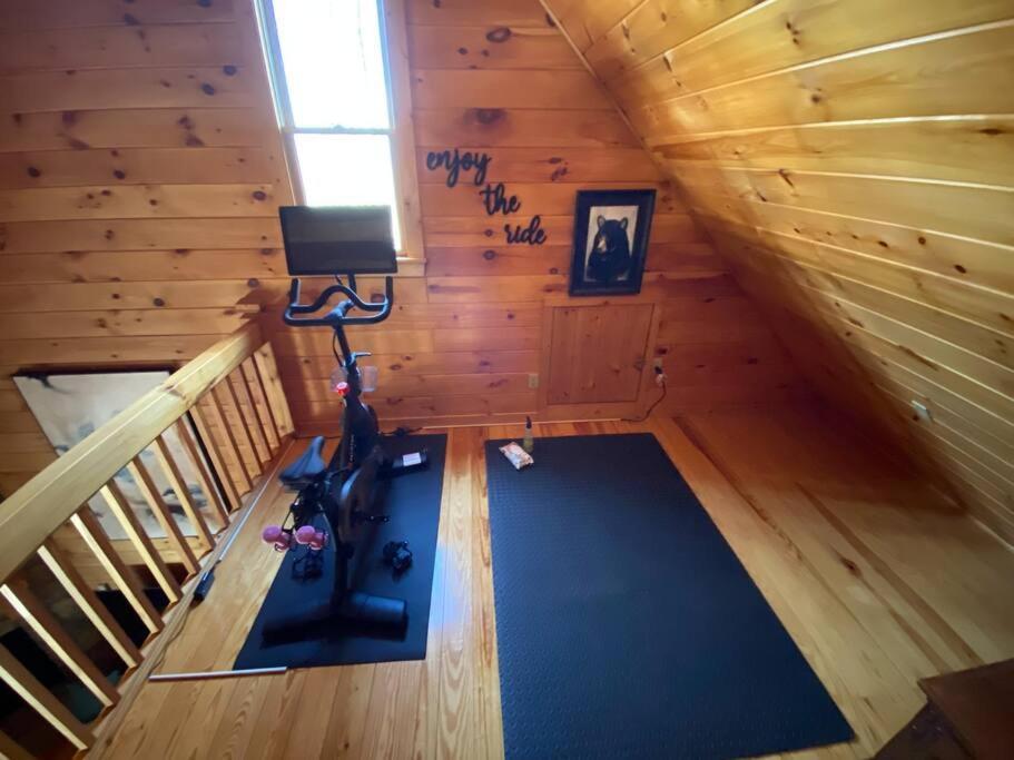 Mtn Cabin Sleeps 10 - 5 Mins To Fishing & Camping Ellijay Bagian luar foto