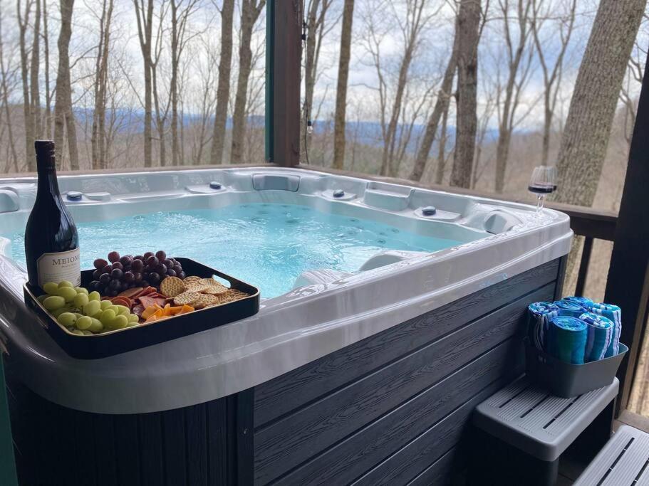 Mtn Cabin Sleeps 10 - 5 Mins To Fishing & Camping Ellijay Bagian luar foto