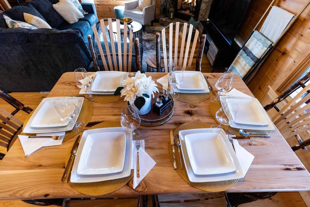 Mtn Cabin Sleeps 10 - 5 Mins To Fishing & Camping Ellijay Bagian luar foto